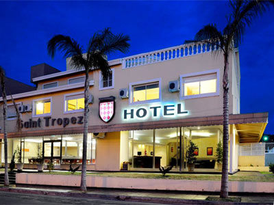 Hotel Saint Tropez Вилья-Карлос-Пас Экстерьер фото